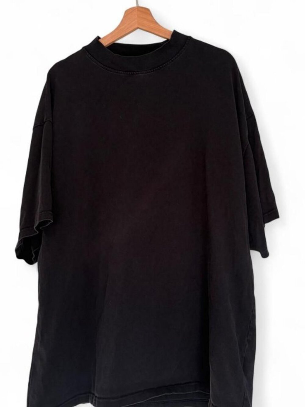 Yeezy Drop Shoulder Baggy TShirt